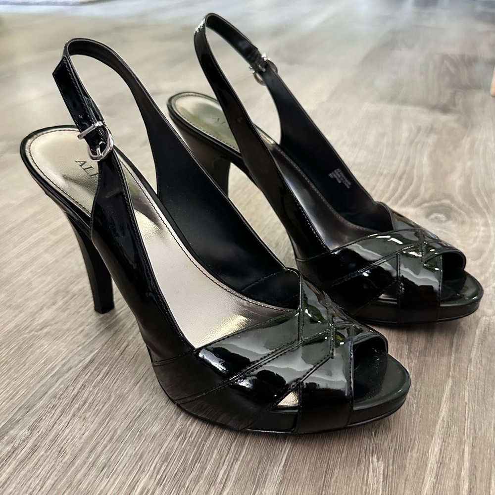 Elegant Black Slingback Heels